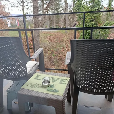 Delux Eleni Lejlighed *