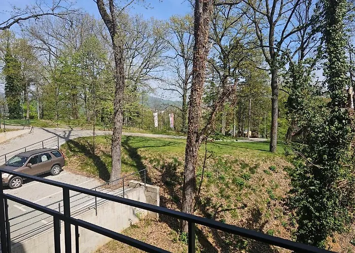 Delux Eleni Lejlighed